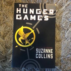 📚 The Hunger Games Book Suzanne Collins 📚